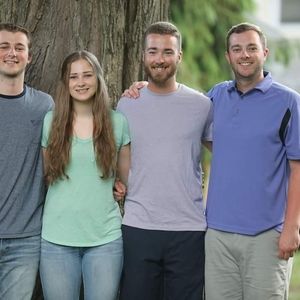 Meet your Posher, Lori